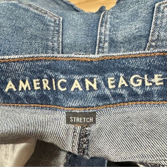 American Eagle Mom Shorts High Rise Distressed Women’s 2 - Picture 3 of 5